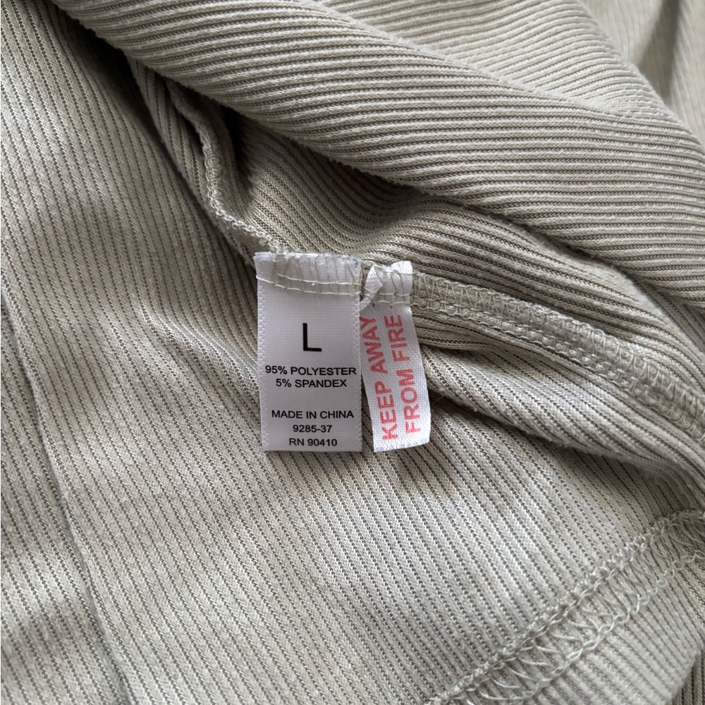 Nicole Miller Women’s Ribbed Green Long Sleeve Pajama Set - Picture 3 of 6